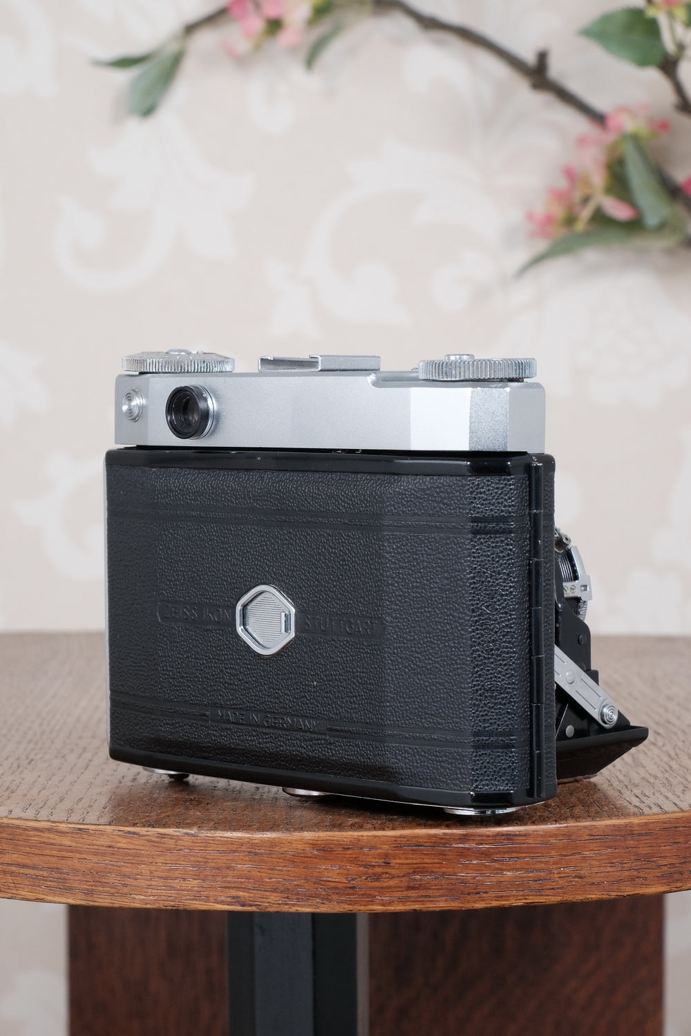 Near Mint! 1956 6x6 Zeiss Ikon Super Ikonta IV, 534/16 with Tessar lens.. CLA'd, Freshly Serviced!