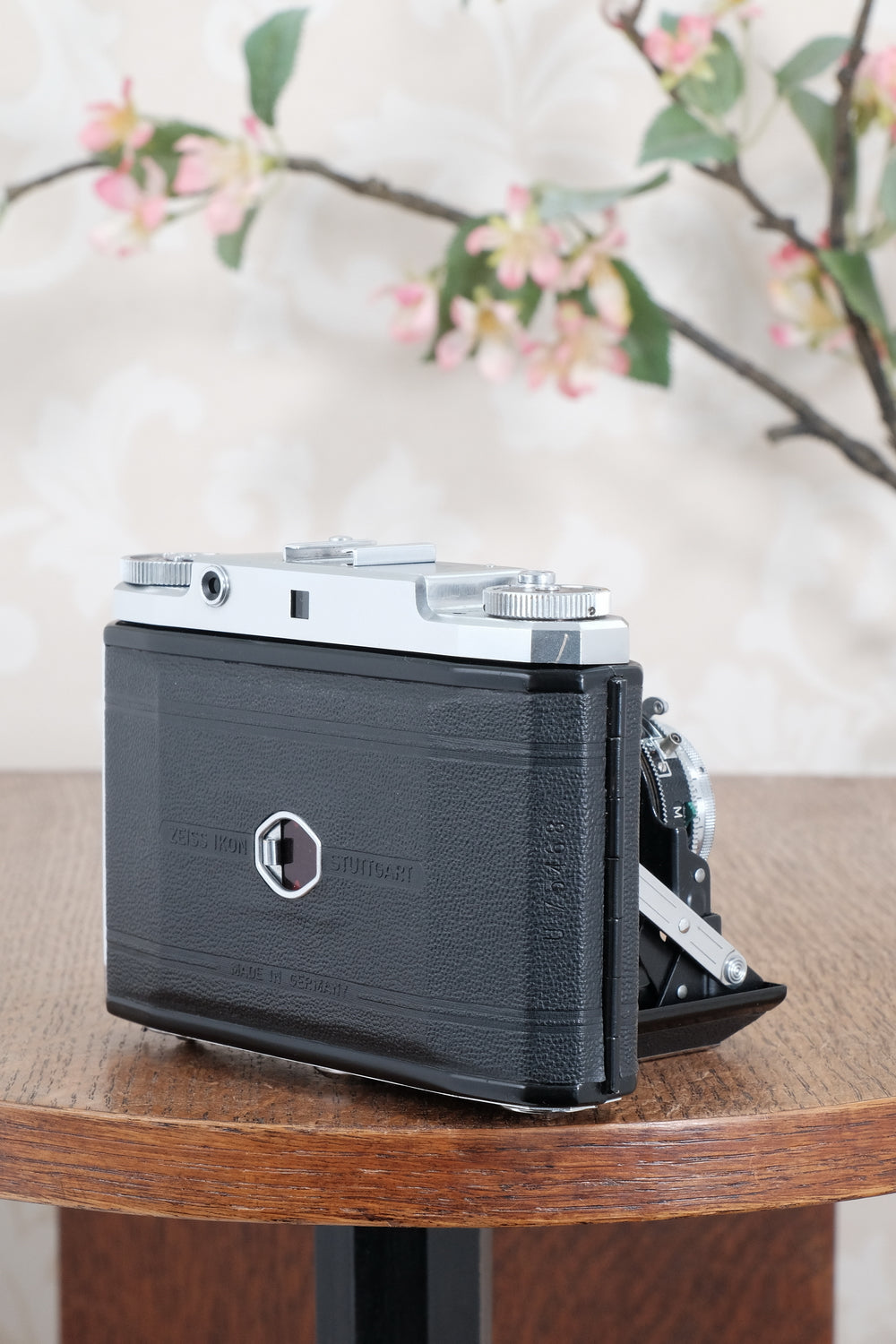 Near Mint! 1954 6x6 Zeiss-Ikon Mess Ikonta, With built-in rangefinder, Tessar lens & Synchro-Compur shutter. CLA'd, Freshley Serviced!