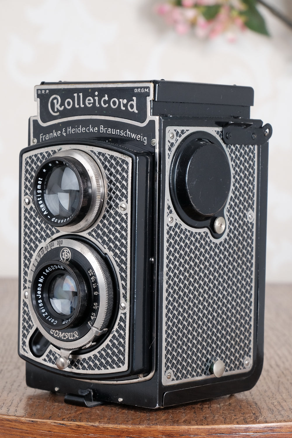 Superb! 1933 Art-Deco Nickel-plated Rolleicord , CLA’d, Freshly Serviced!