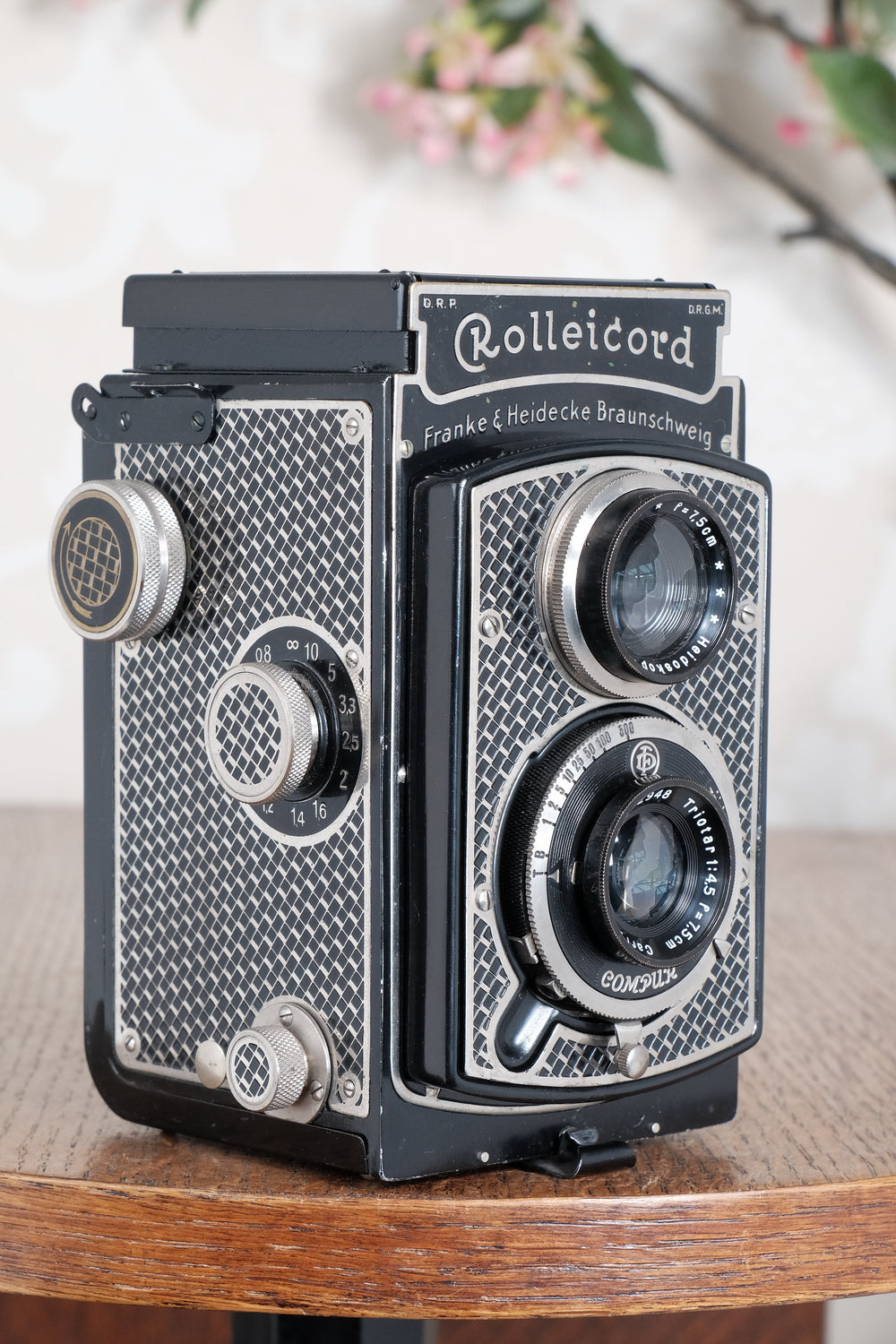 Superb! 1933 Art-Deco Nickel-plated Rolleicord , CLA’d, Freshly Serviced!