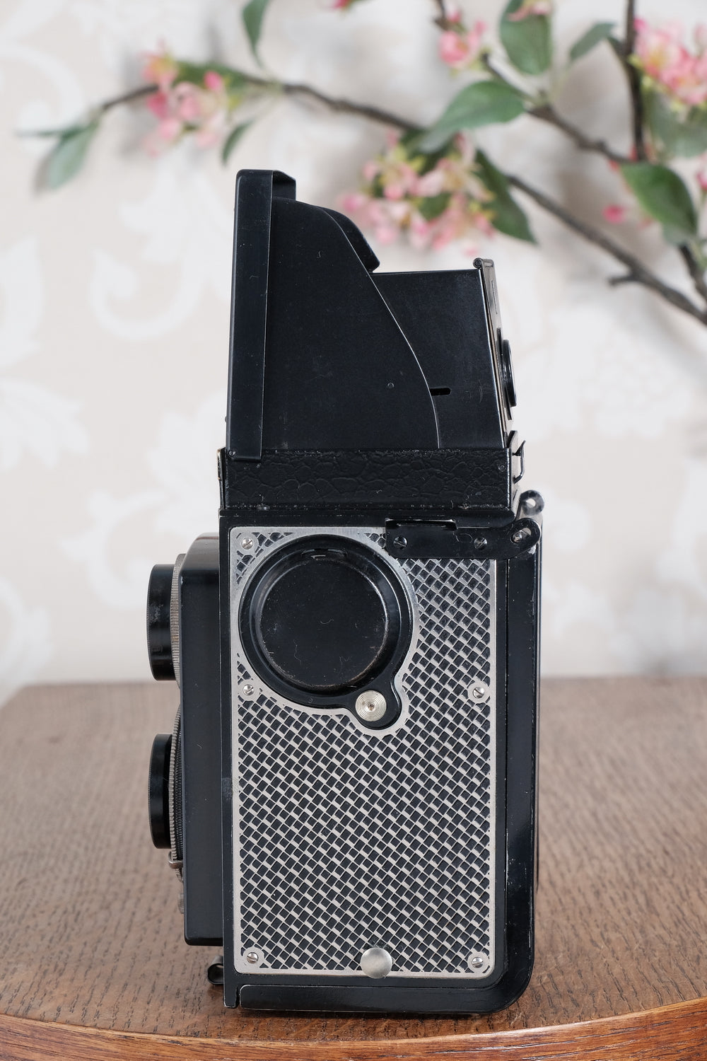 Superb! 1933 Art-Deco Nickel-plated Rolleicord , CLA’d, Freshly Serviced!
