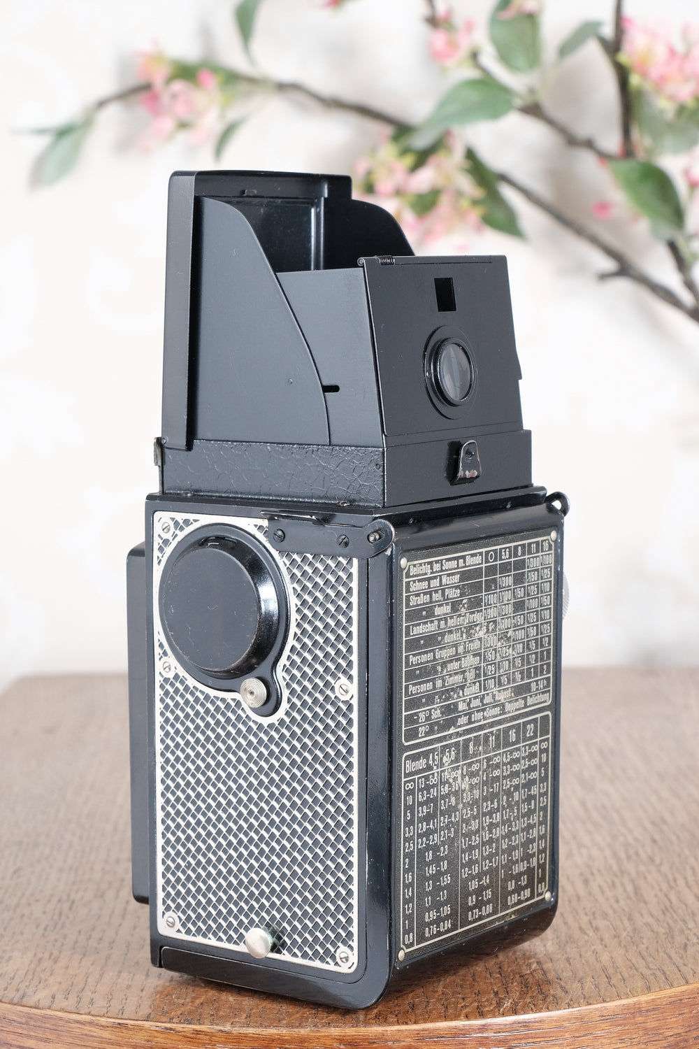 Superb! 1933 Art-Deco Nickel-plated Rolleicord , CLA’d, Freshly Serviced!