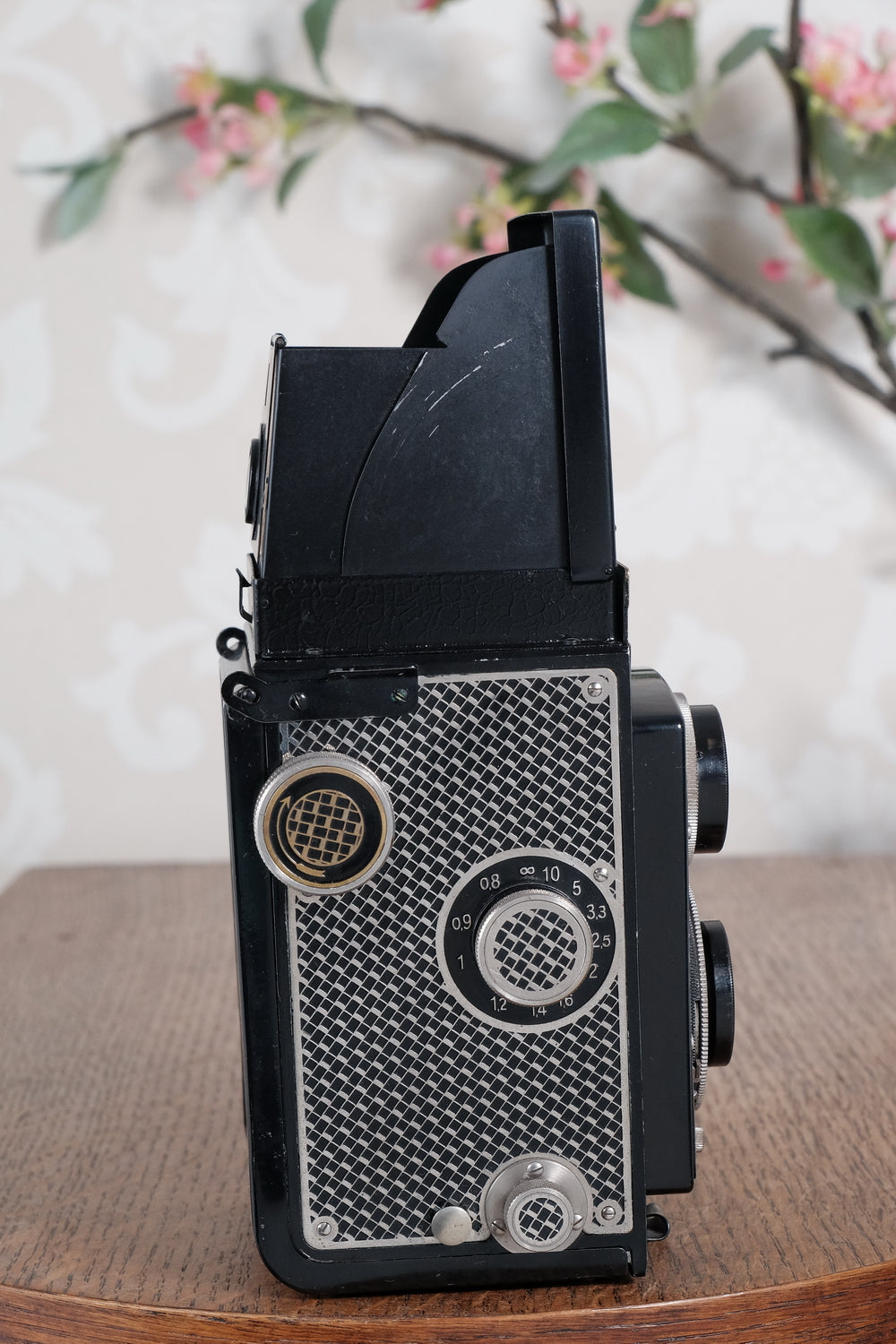 Superb! 1933 Art-Deco Nickel-plated Rolleicord , CLA’d, Freshly Serviced!