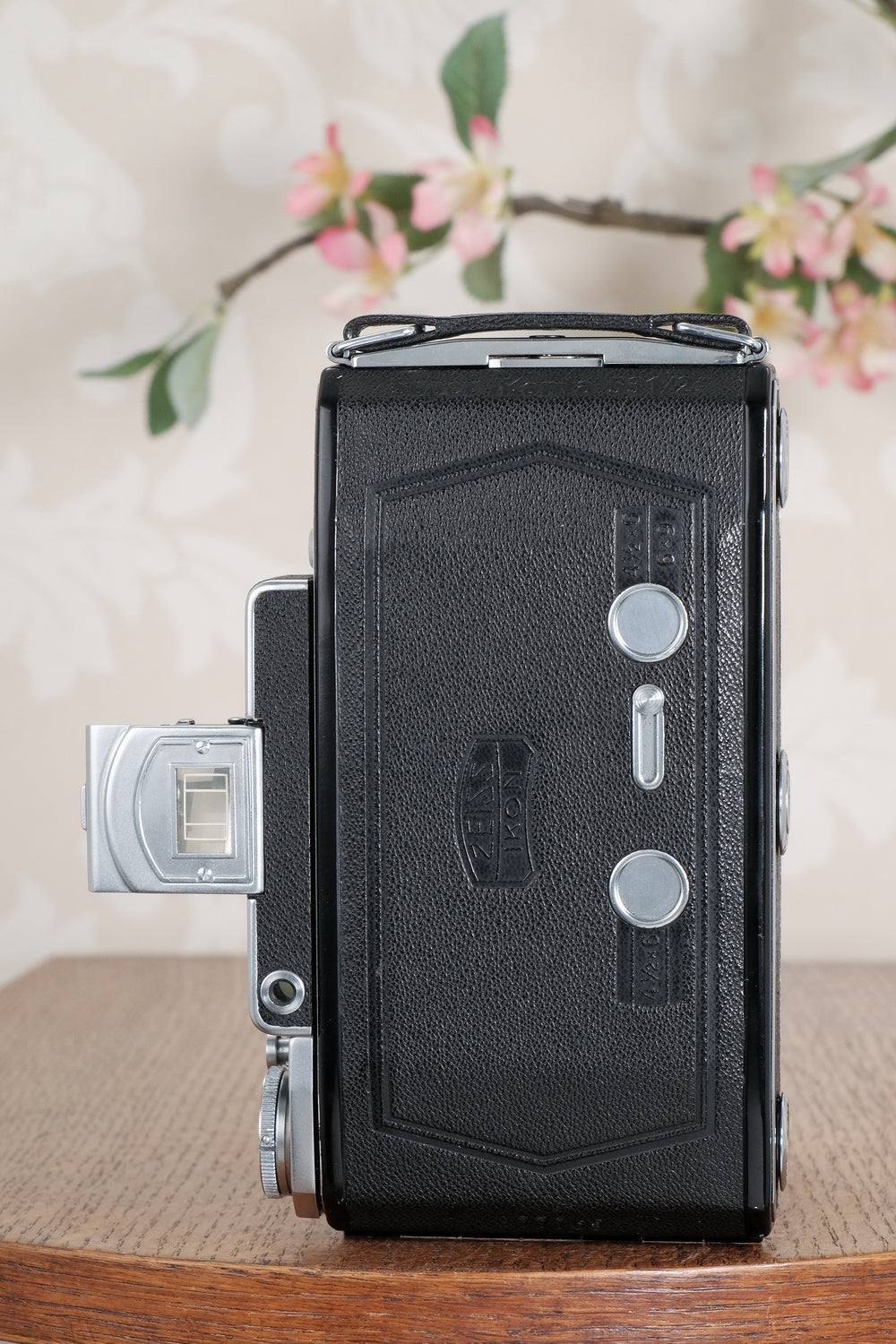 MINT! Brand new old stock! 1938 Zeiss Ikon 6x9 Super Ikonta C with Tessar lens, CLA’d, Freshly Serviced!