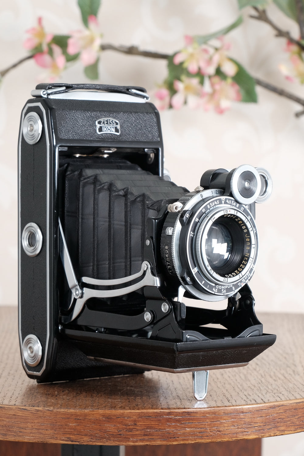 MINT! Brand new old stock! 1938 Zeiss Ikon 6x9 Super Ikonta C with Tessar lens, CLA’d, Freshly Serviced!
