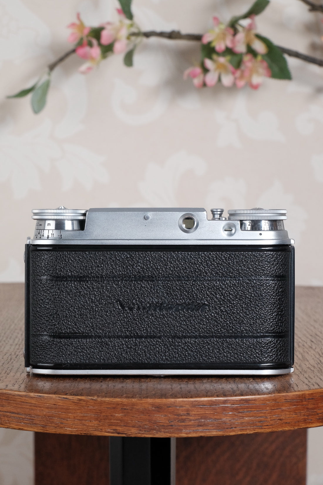 Near Mint! 1951 Voigtlander Vito III, Rangefinder with superb 2.0/50mm Ultron lens and original brown leather case . CLA'd, Freshly Serviced!