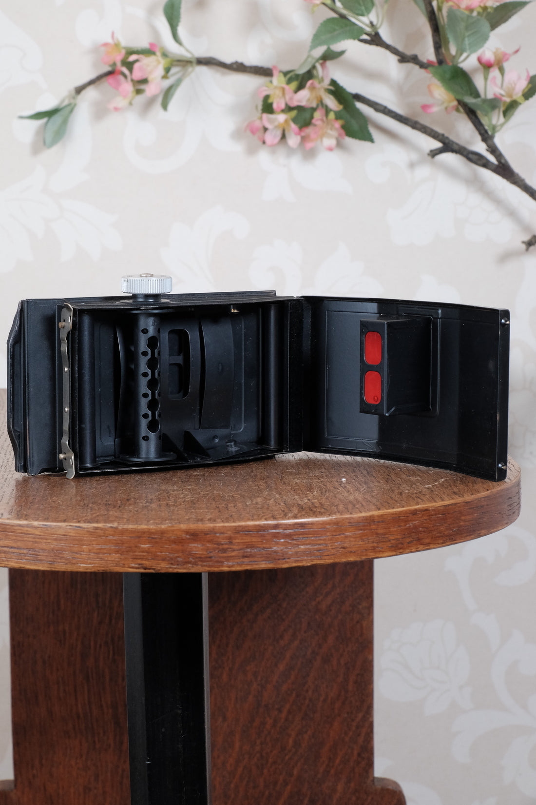 New Old Stock, Rada 120 Roll-film Back for 6x9 Voigtlander Bergheil Cameras - Rada- Petrakla Classic Cameras