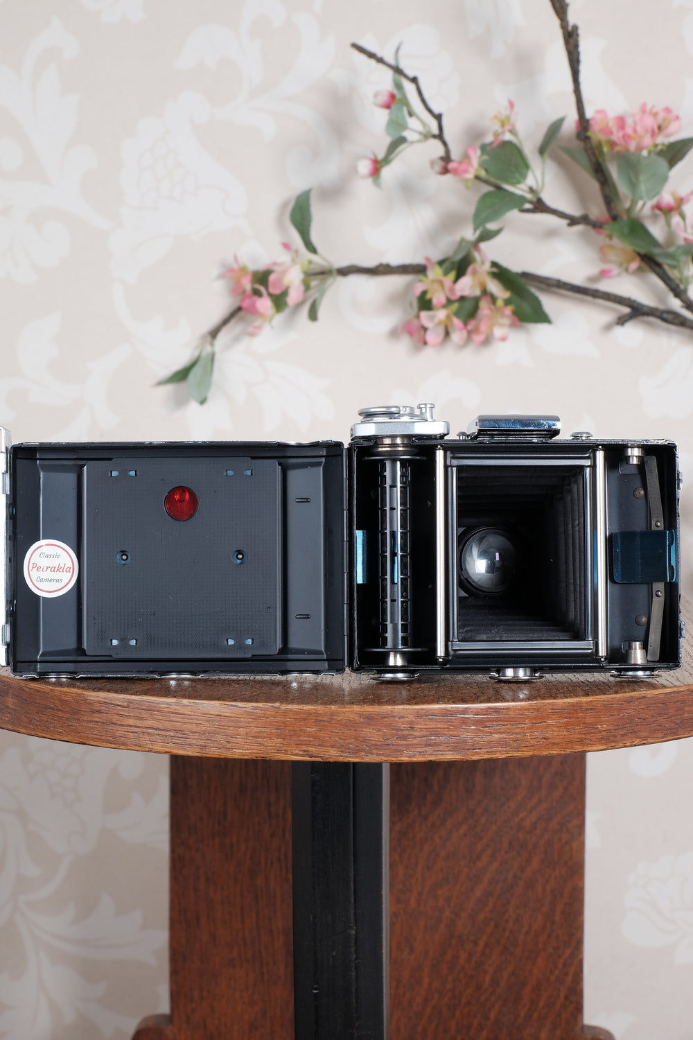 Mint! 1952 Zeiss Ikon Ikonta, Coated Tessar. Freshly Serviced, CLA'd