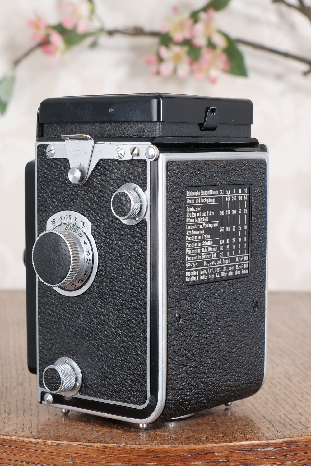 Superb! 1938 Rolleiflex Automat with original leather case, Freshly Serviced, CLA’d!