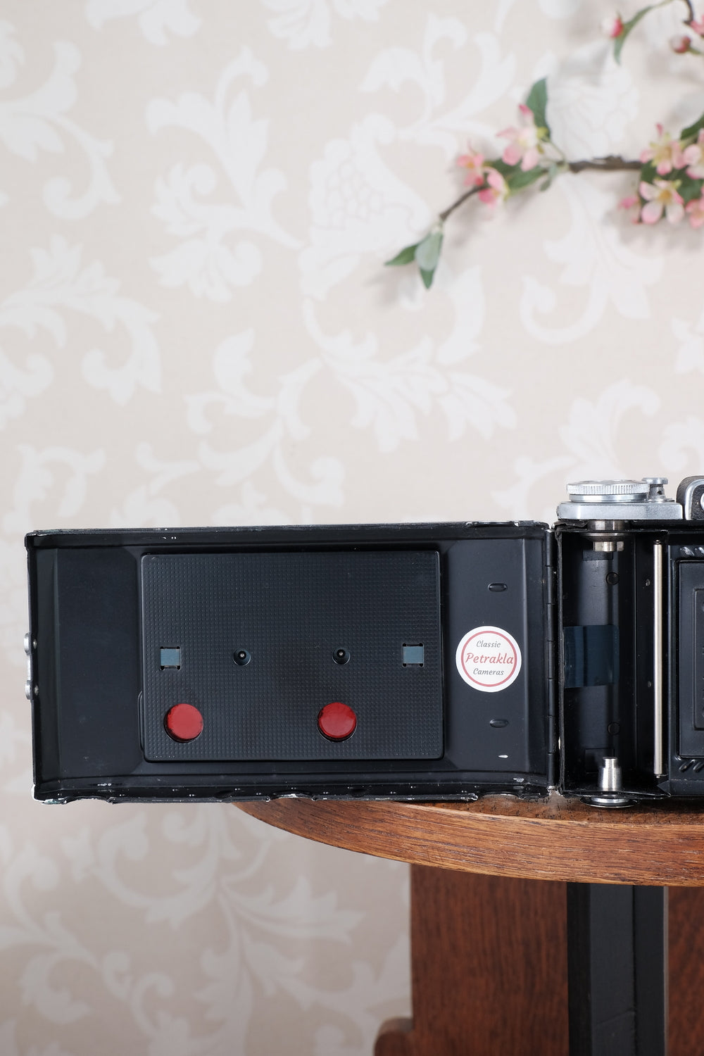 SUPERB! 1953 Zeiss-Ikon Super 6x9 Ikonta 531/2, Synchro-Compur & Coated Zeiss Tessar lens and reduction mask. CLA’d, Freshly Serviced!
