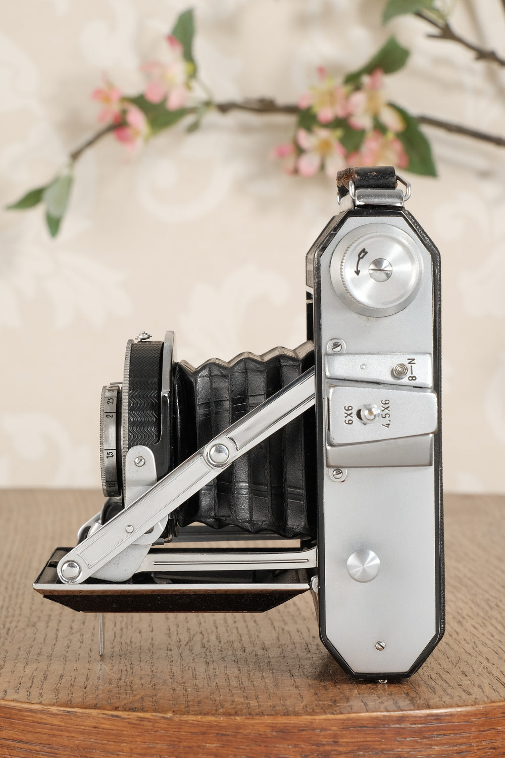 Near Mint! 1949 Welta Weltax 6x6 camera with “T” Coated Carl Zeiss Tessar lens and brown leather case. CLAd, Freshly Serviced!