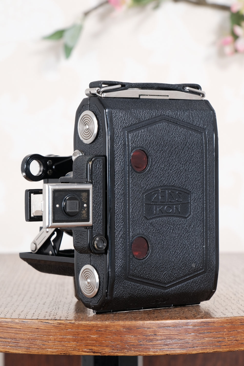 Near Mint! 1934 ZEISS-IKON SUPER IKONTA A, 6x4.5, Tessar lens, CLA’d, Freshly Serviced!