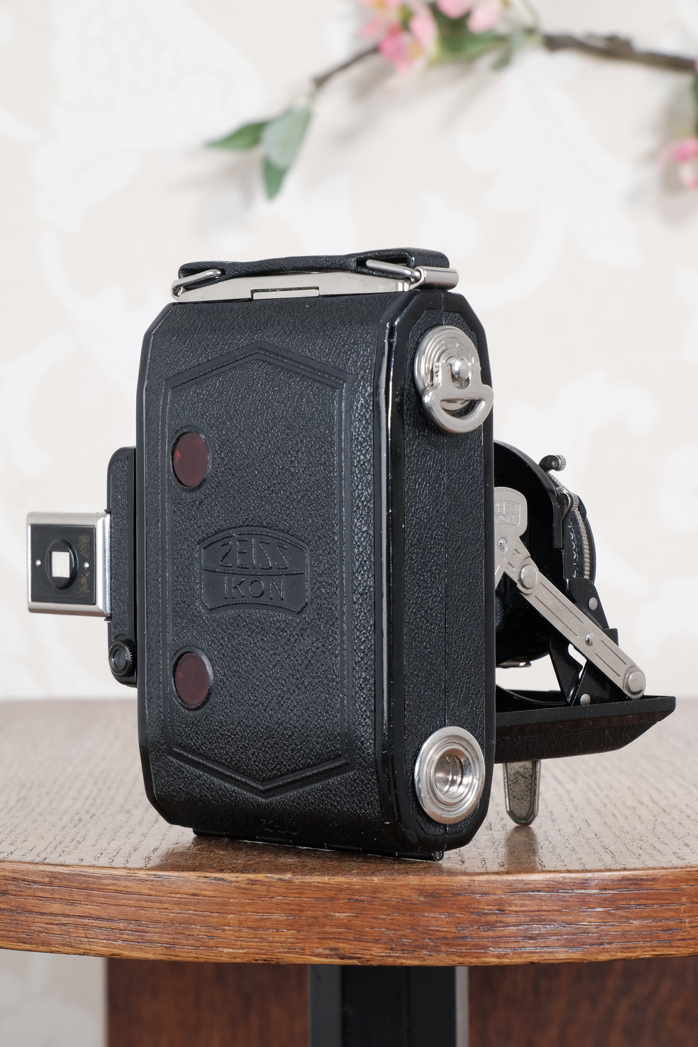 Near Mint! 1934 ZEISS-IKON SUPER IKONTA A, 6x4.5, Tessar lens, CLA’d, Freshly Serviced!