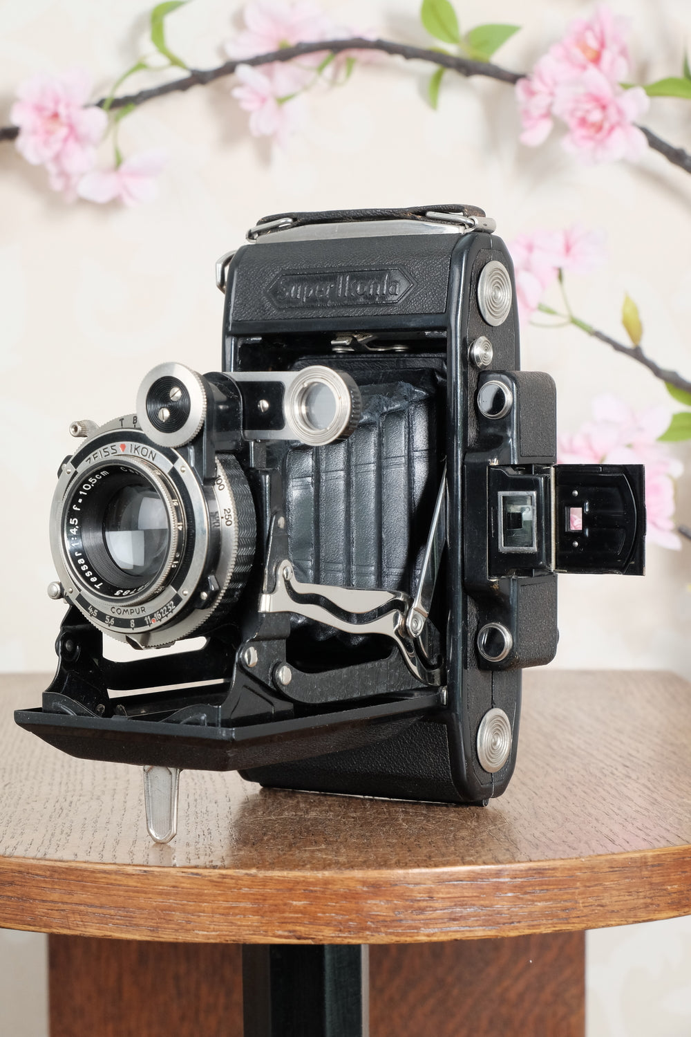SUPERB! 1934 Zeiss Ikon 6x9 Super Ikonta C. CLA'd, Freshly