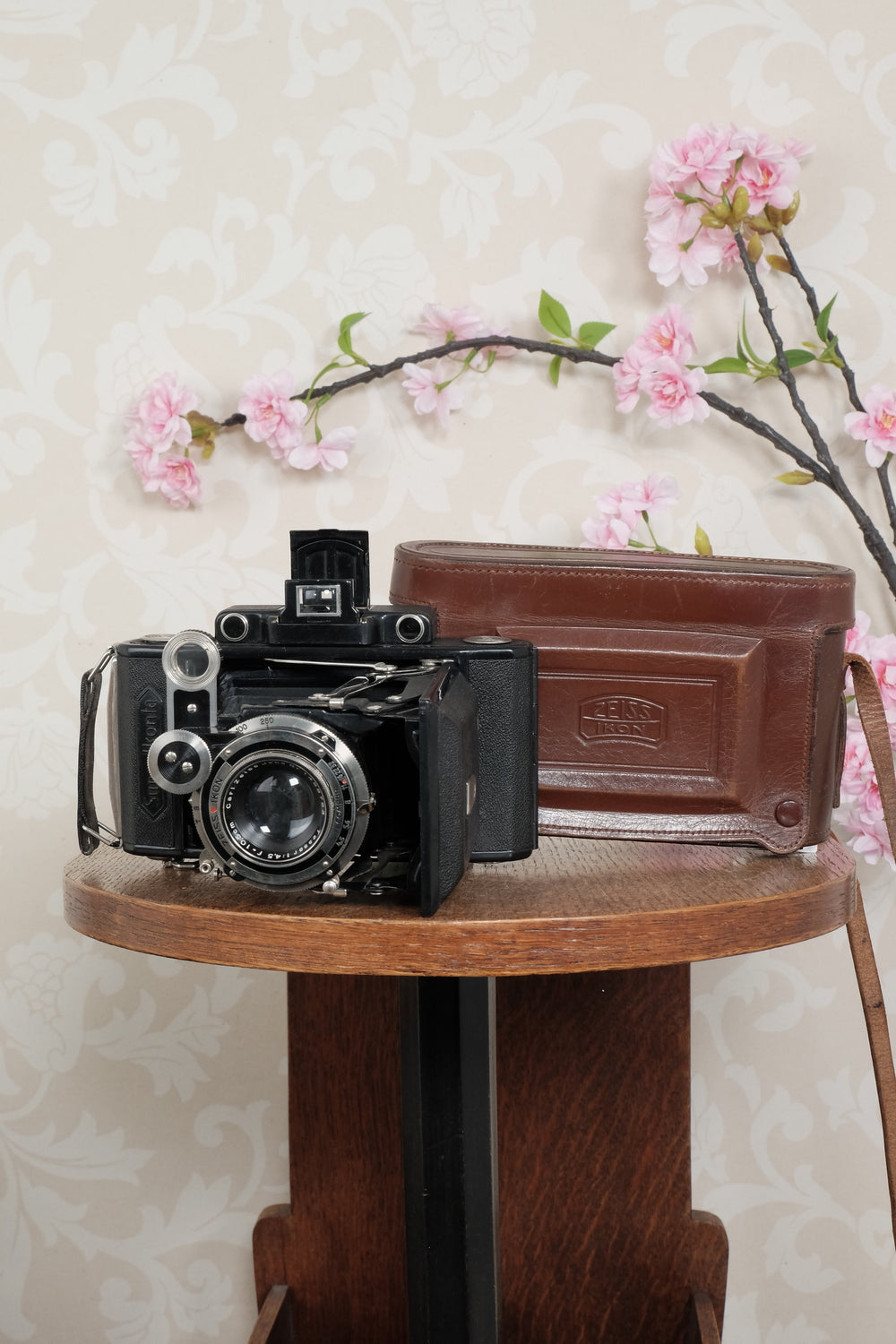 SUPERB! 1934 Zeiss Ikon 6x9 Super Ikonta C. CLA'd, Freshly Serviced!