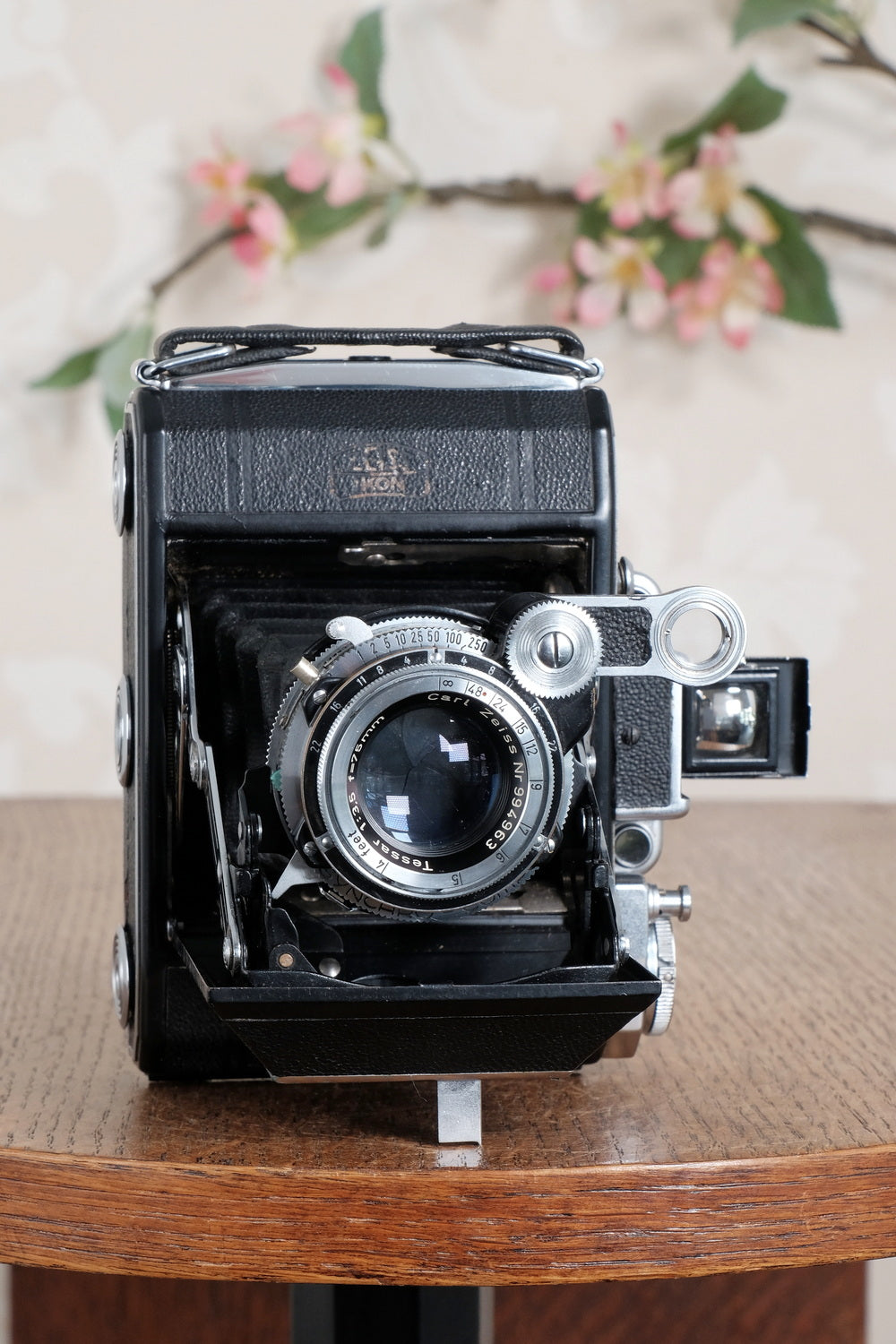 Superb! 1952 Zeiss Ikon Super Ikonta, Synchro-Compur & Coated Tessar. CLA’d, Freshly Serviced!