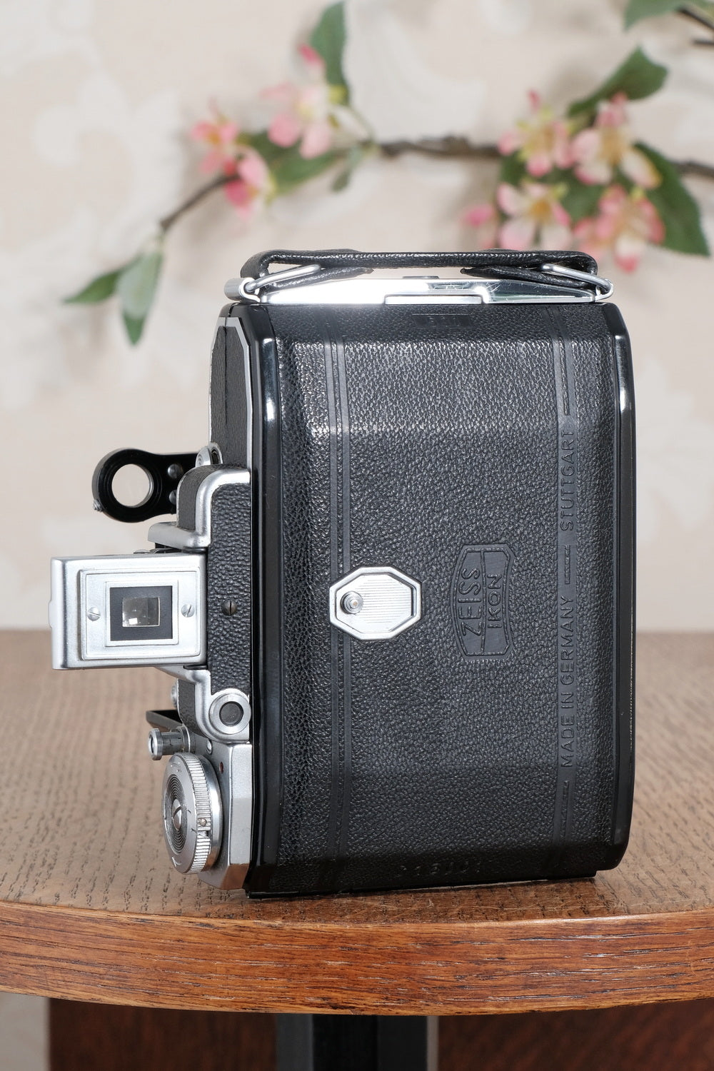 Superb! 1952 Zeiss Ikon Super Ikonta, Synchro-Compur & Coated Tessar. CLA’d, Freshly Serviced!