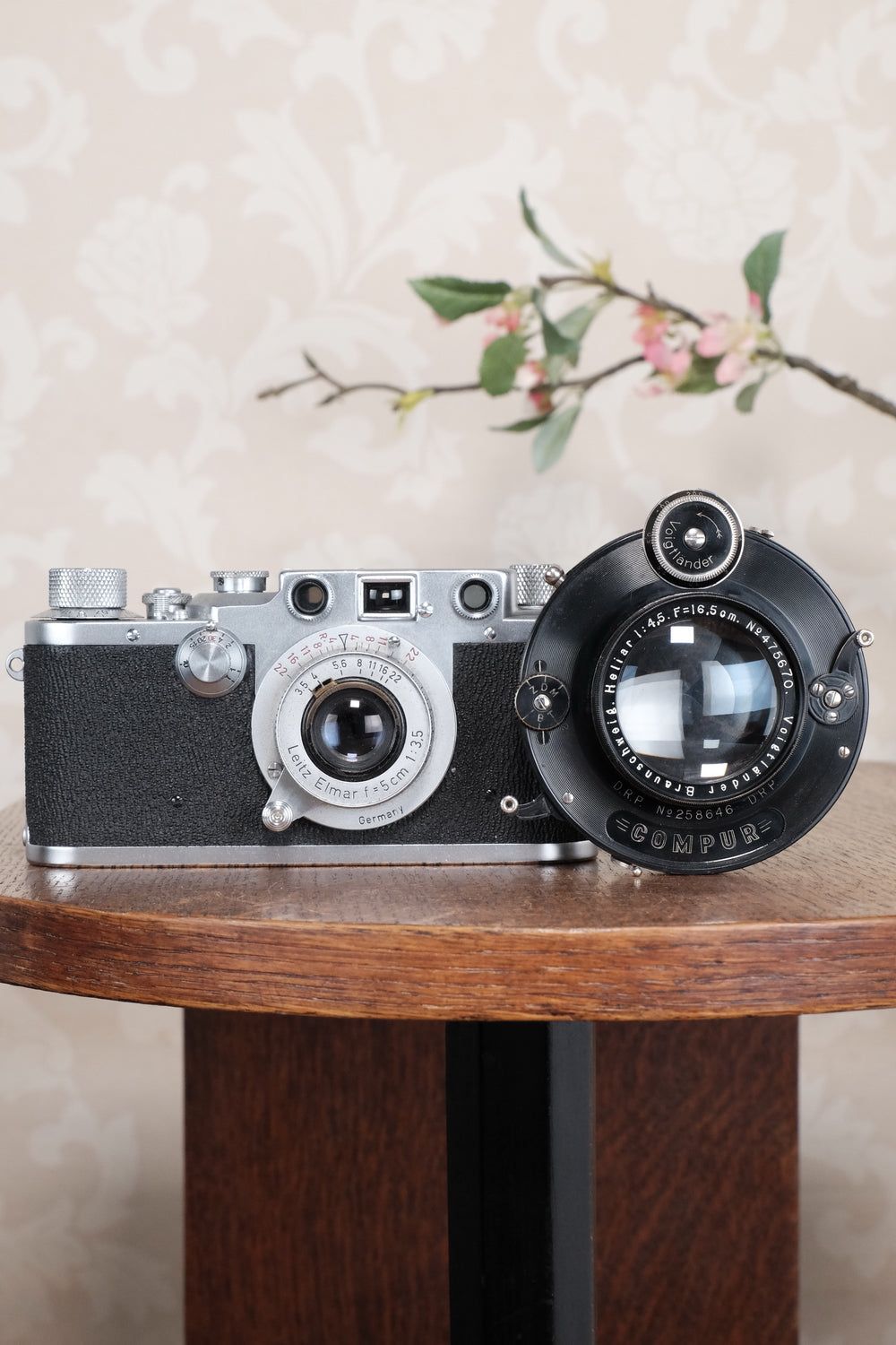 Rare! 1928 Voigtlander 165mm Heliar lens in a freshly Serviced Compur shutter.