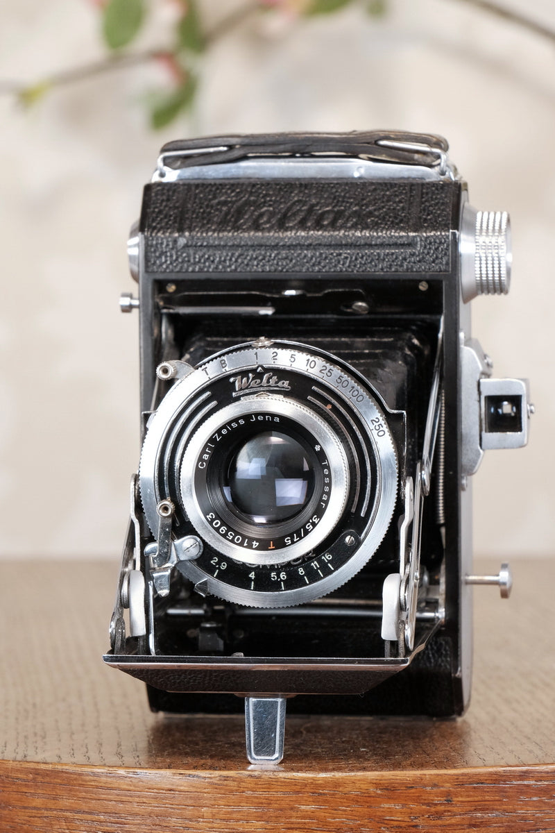 Welta Weltax 6x6 Folder, “T” Coated Carl Zeiss Tessar lens, CLAd, Freshly Serviced!