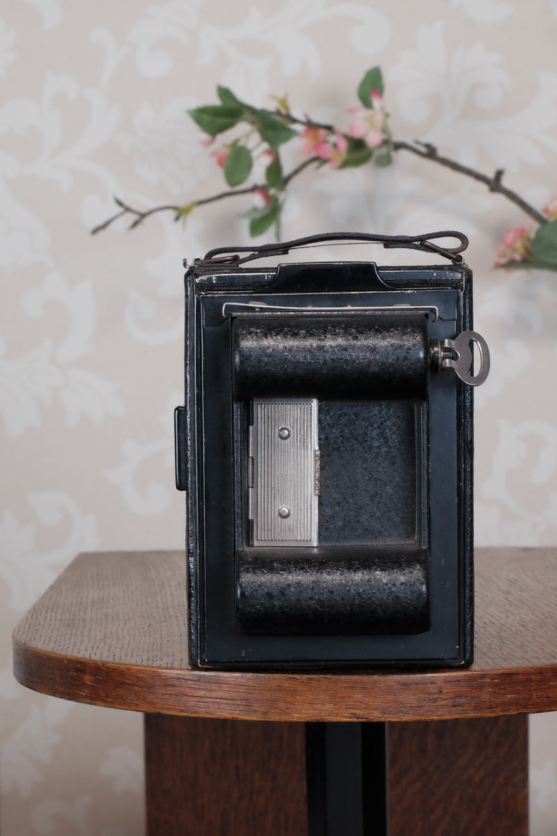 1931 Voigtlander 9x12 Camera with 6x9 120 roll film back. Freshly serviced, CLA'd!