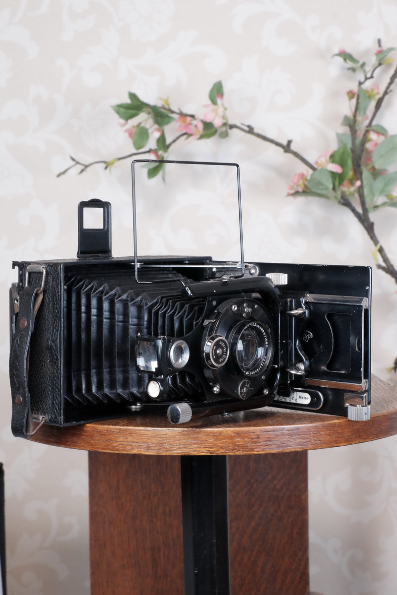 1931 Voigtlander 9x12 Camera with 6x9 120 roll film back. Freshly serviced, CLA'd!