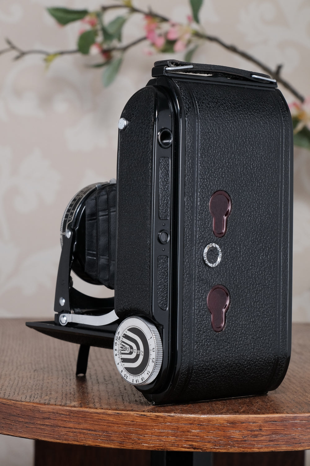 Rare! (leather version) 1948 Voigtlander Bessa Rangefinder with Heliar lens! Freshly Serviced, CLA'd.