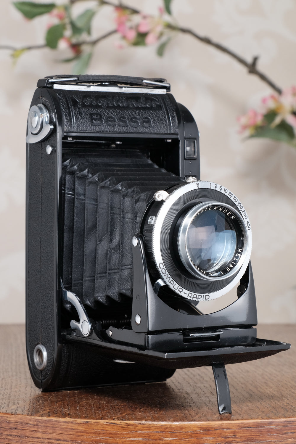 Rare! (leather version) 1948 Voigtlander Bessa Rangefinder with Heliar lens! Freshly Serviced, CLA'd.