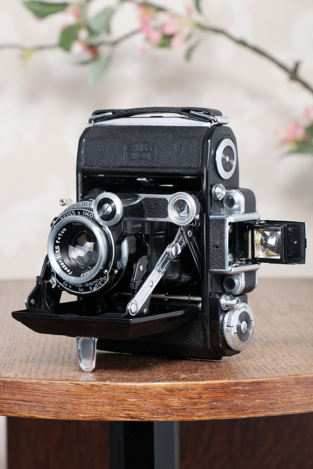 Excellent 1937 ZEISS-IKON SUPER IKONTA A, 6x4.5, Tessar lens. CLA’d, Freshly Serviced!