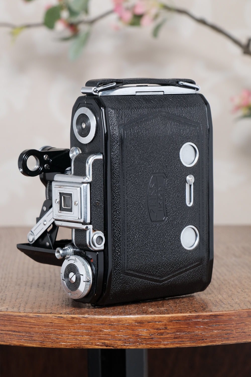 Excellent 1937 ZEISS-IKON SUPER IKONTA A, 6x4.5, Tessar lens. CLA’d, Freshly Serviced!