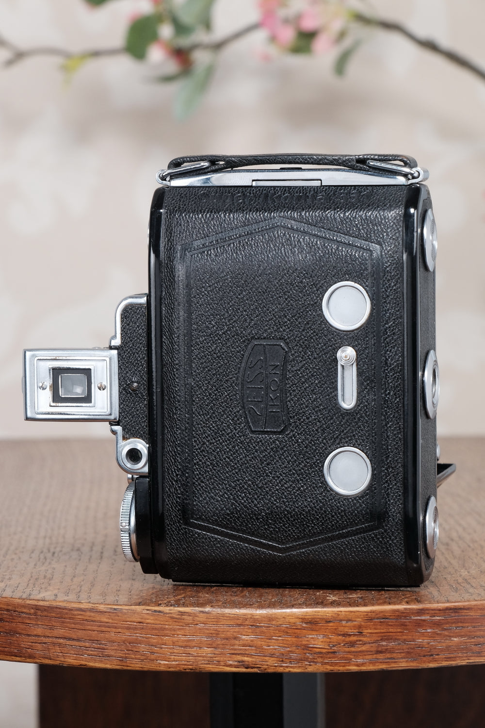 Excellent 1937 ZEISS-IKON SUPER IKONTA A, 6x4.5, Tessar lens. CLA’d, Freshly Serviced!