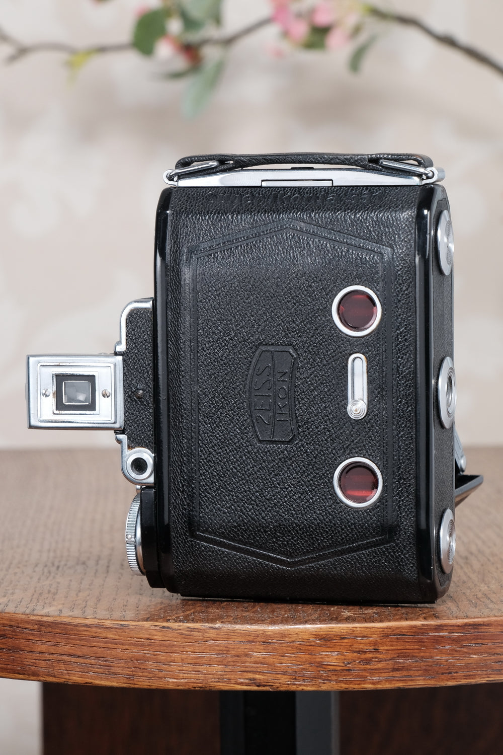 Excellent 1937 ZEISS-IKON SUPER IKONTA A, 6x4.5, Tessar lens. CLA’d, Freshly Serviced!