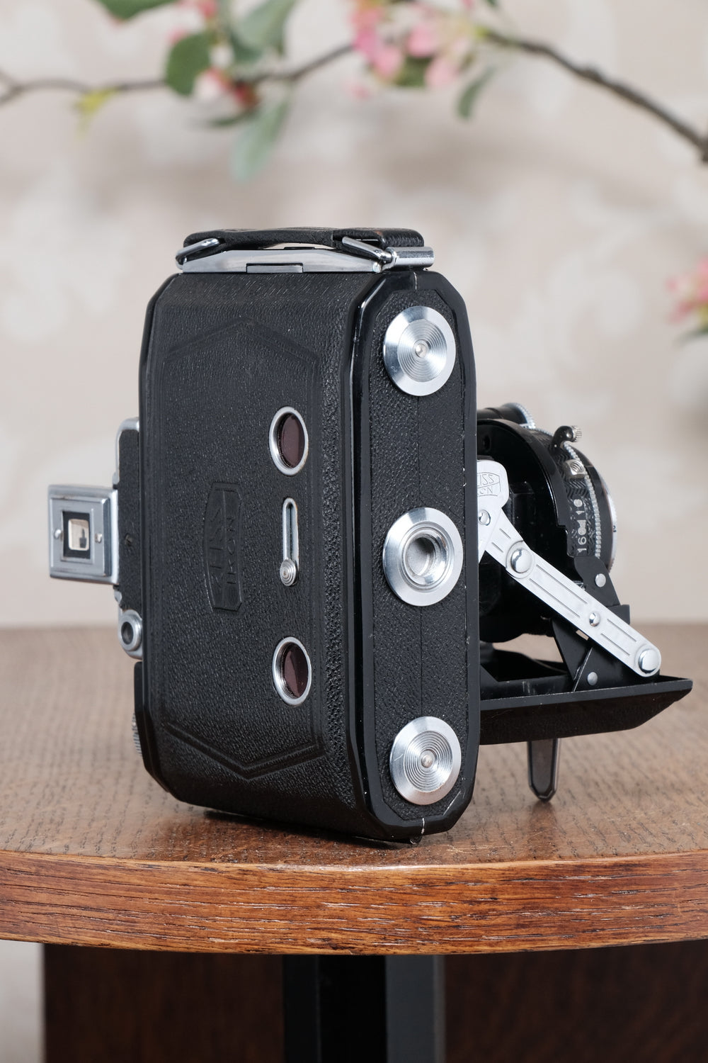 Excellent 1937 ZEISS-IKON SUPER IKONTA A, 6x4.5, Tessar lens. CLA’d, Freshly Serviced!