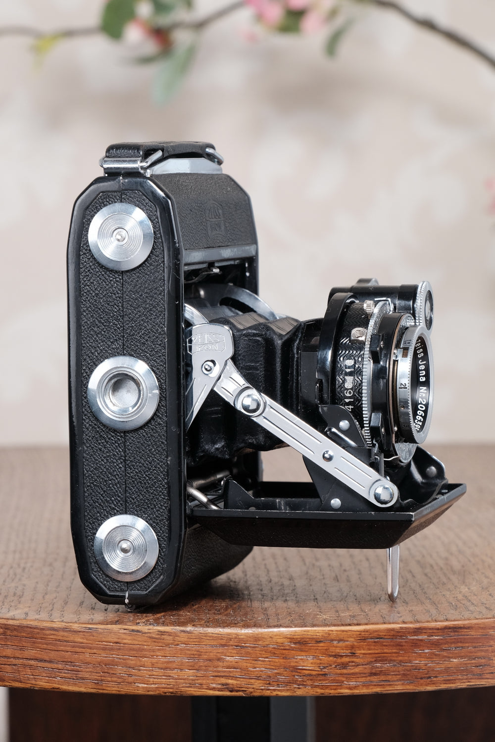 Excellent 1937 ZEISS-IKON SUPER IKONTA A, 6x4.5, Tessar lens. CLA’d, Freshly Serviced!