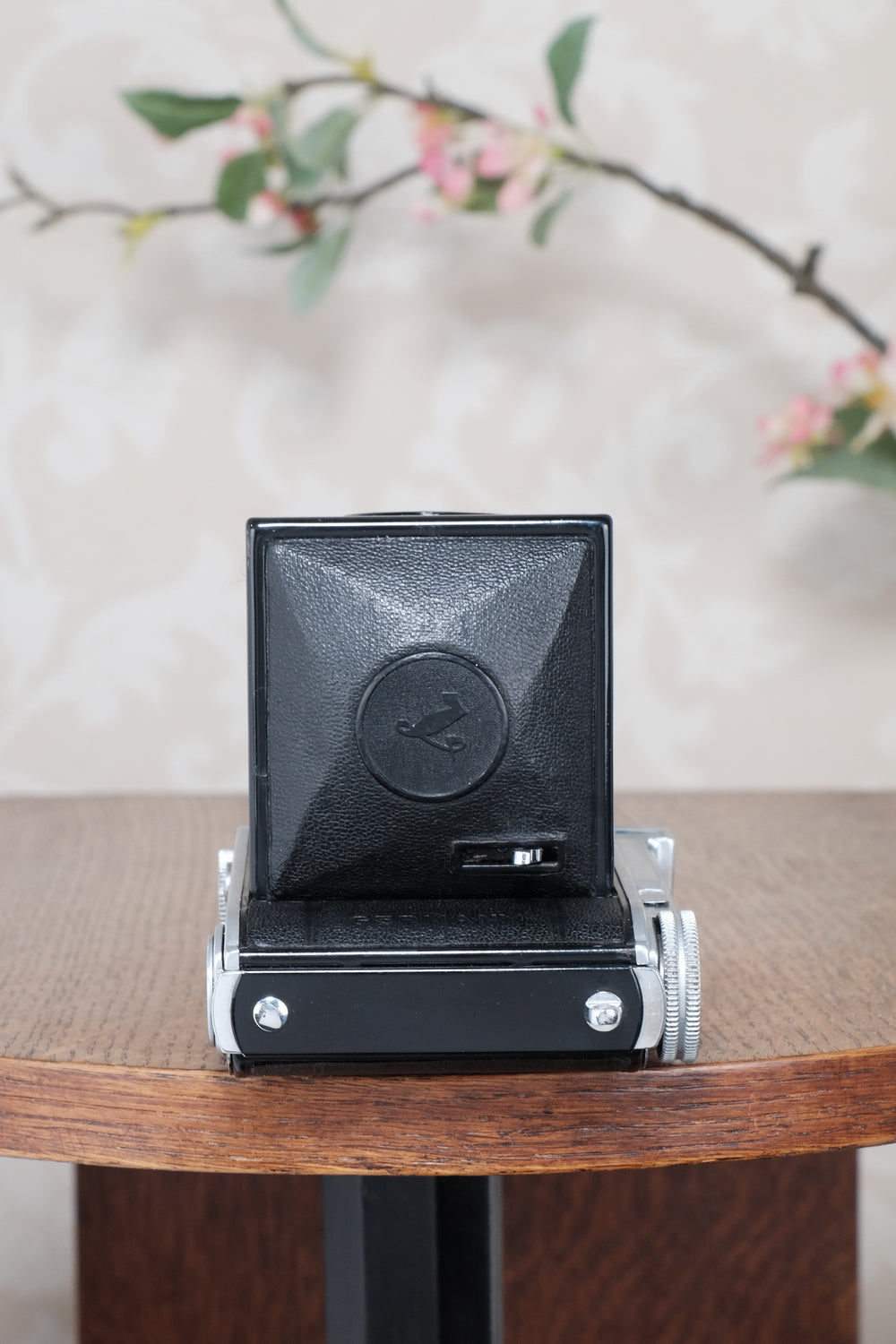 Excellent! 1940 Voigtlander "Klein Bessa" 46 with Heliar lens! CLA'd, Freshly Serviced!