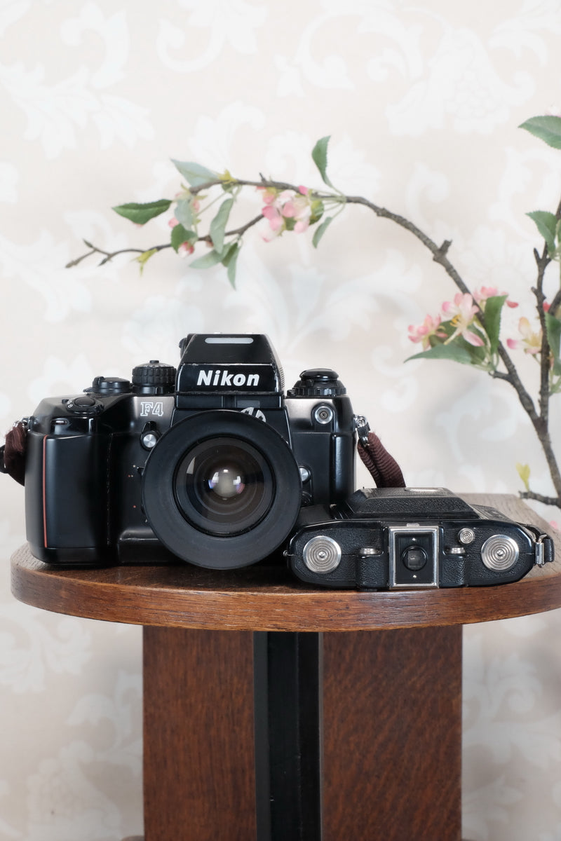 Superb! 1934 ZEISS-IKON SUPER IKONTA A, 6x4.5, Tessar lens and original leather case, CLA'd, Freshly Serviced!