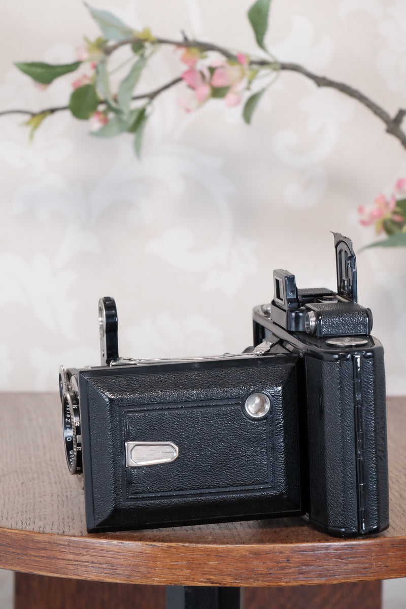 SUPERB! 1934 Zeiss Ikon Super Ikonta C, 6x9, Tessar lens and reduction mask, CLA'd, Freshly Serviced!