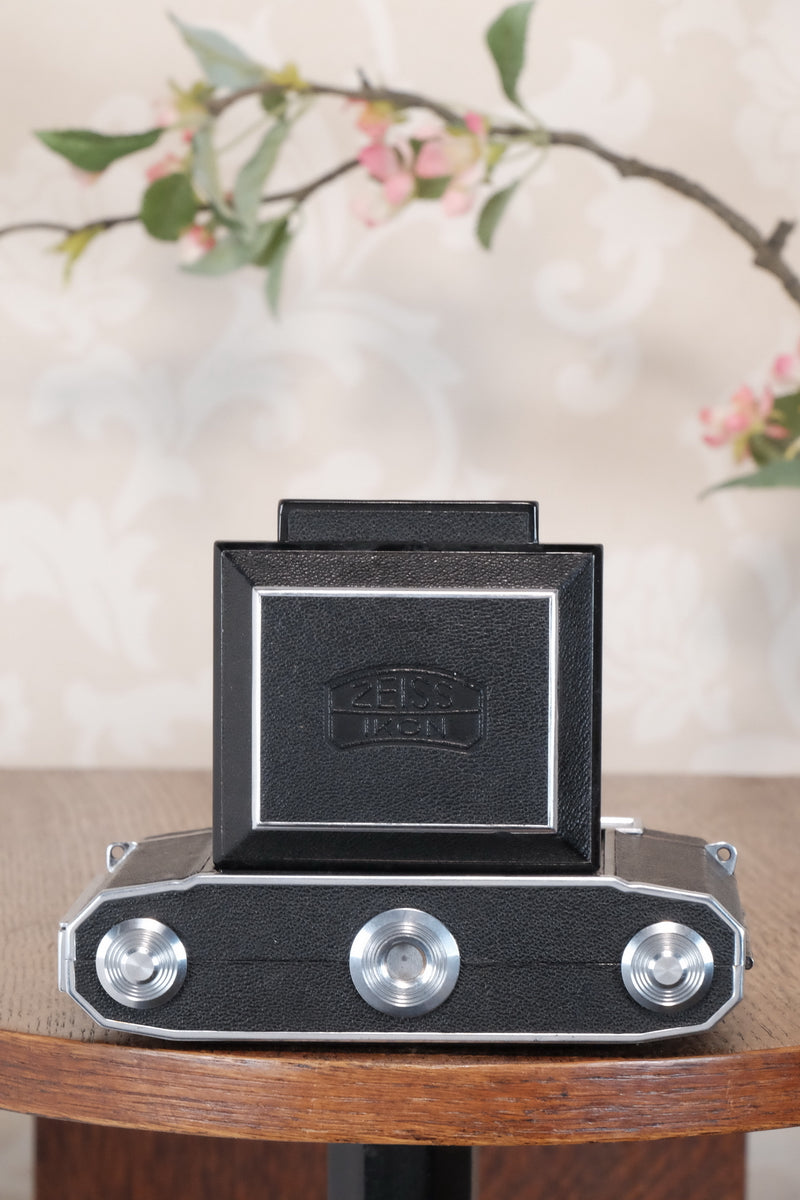 Superb,1938 Zeiss Ikon Super Ikonta 6x6, Tessar lens,, CLA'd, Freshly Serviced!