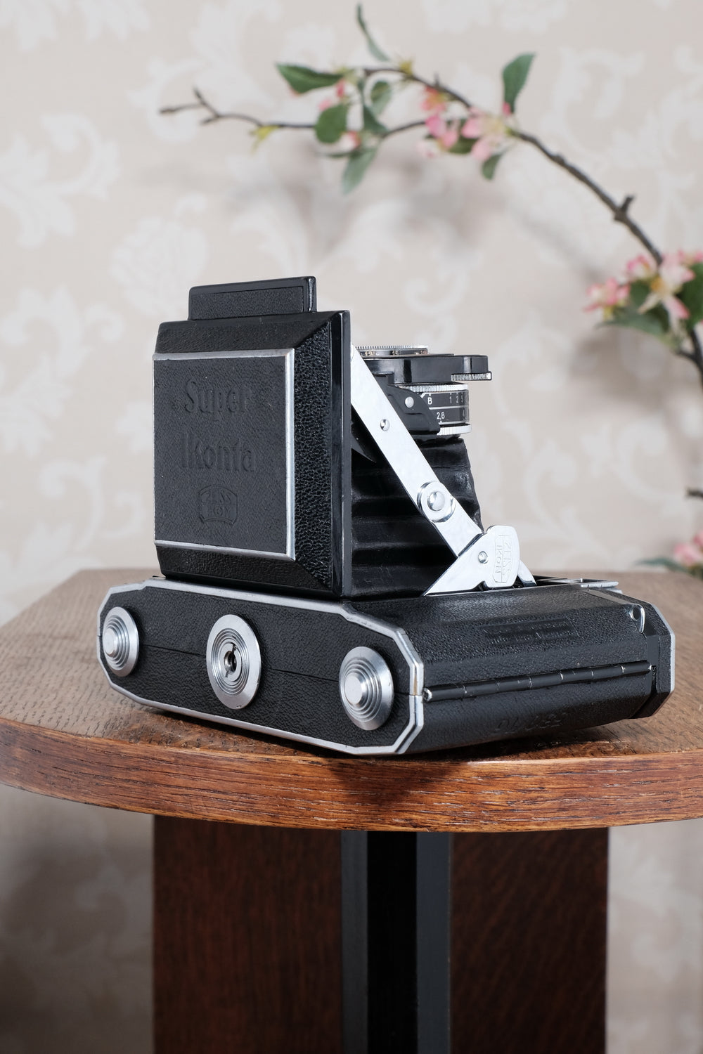 1935 Zeiss Ikon Super Ikonta, Rare first version, 6x6, Tessar lens. CLA'd, Freshly Serviced!