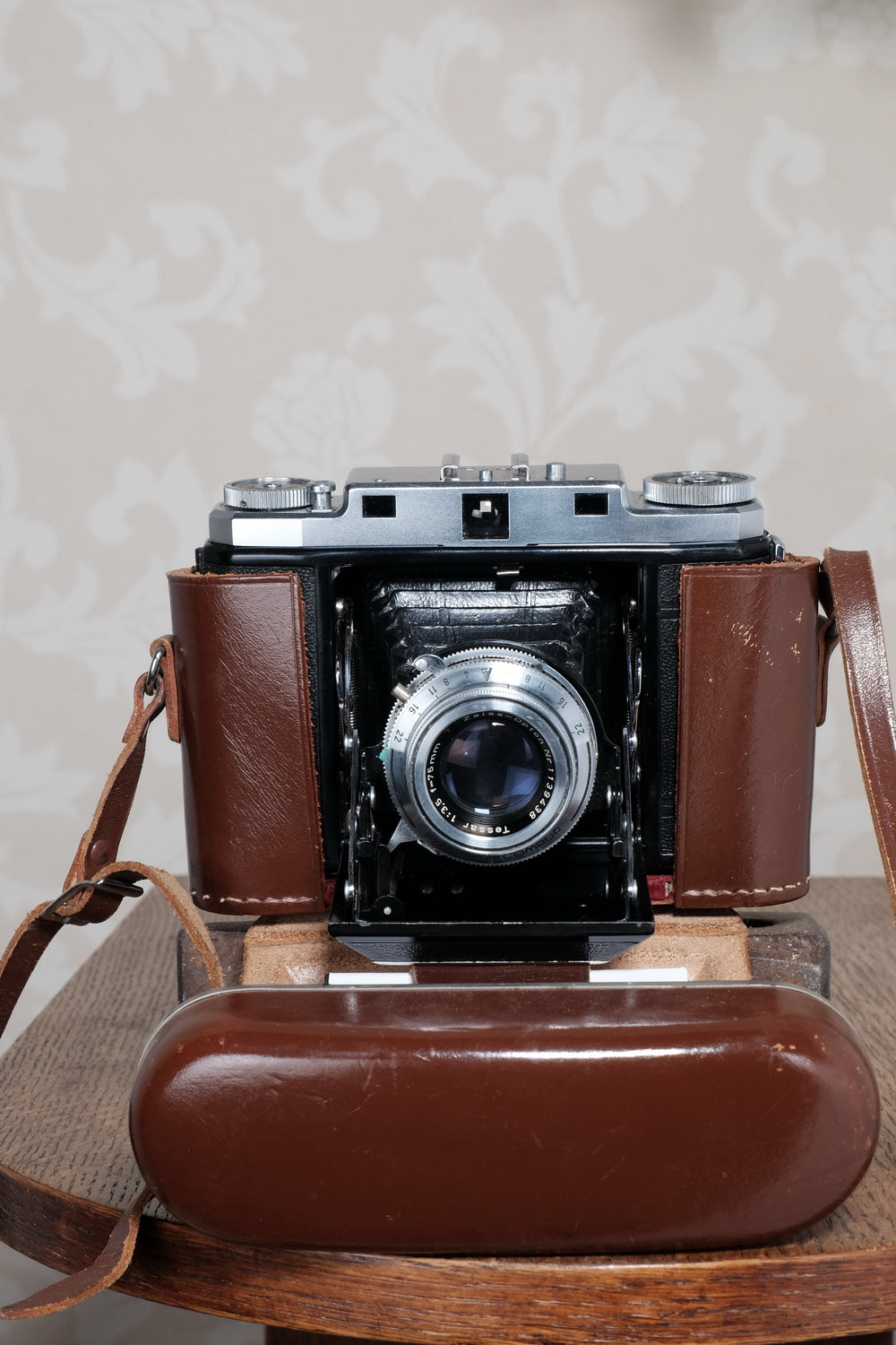 1953 6x6 Zeiss Ikon Mess Ikonta 524/16 “T” coated Tessar in Synchro-Compur shutter! CLA'd, Freshley Serviced!