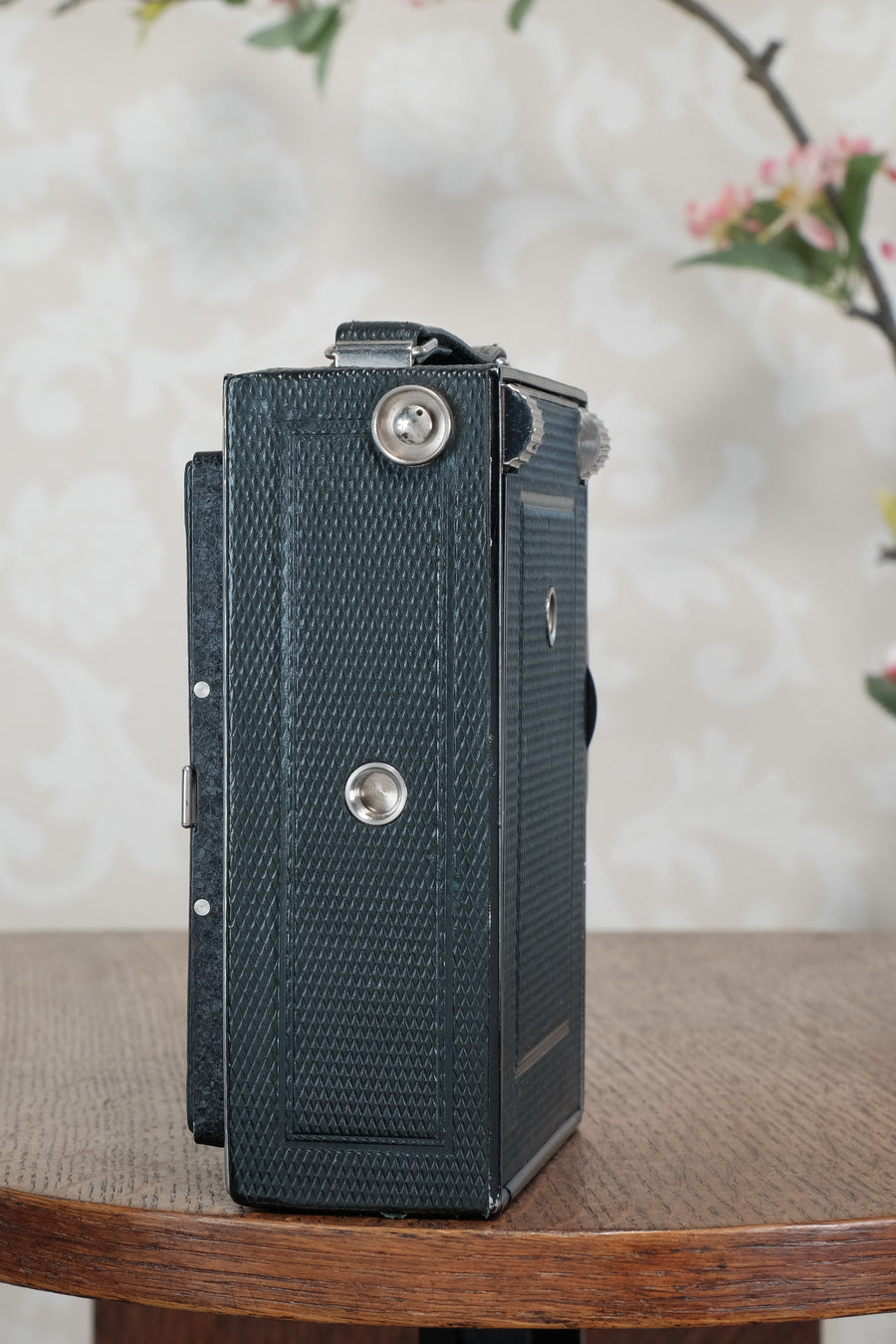 Near Mint! Rare Green Voigtlander 1933 Bergheil Camera (De Luxe) with Heliar lens, Freshly serviced, CLA'd!