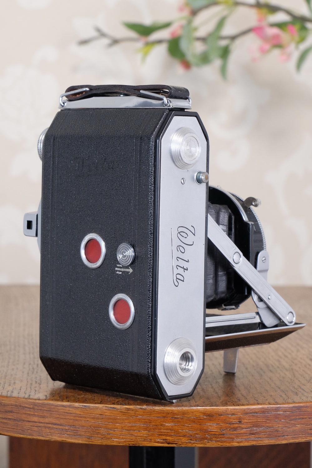 Near Mint! Welta Weltax 6x6, 6x4.5 camera with “T” Coated Carl Zeiss Tessar lens, CLAd, Freshly Serviced!
