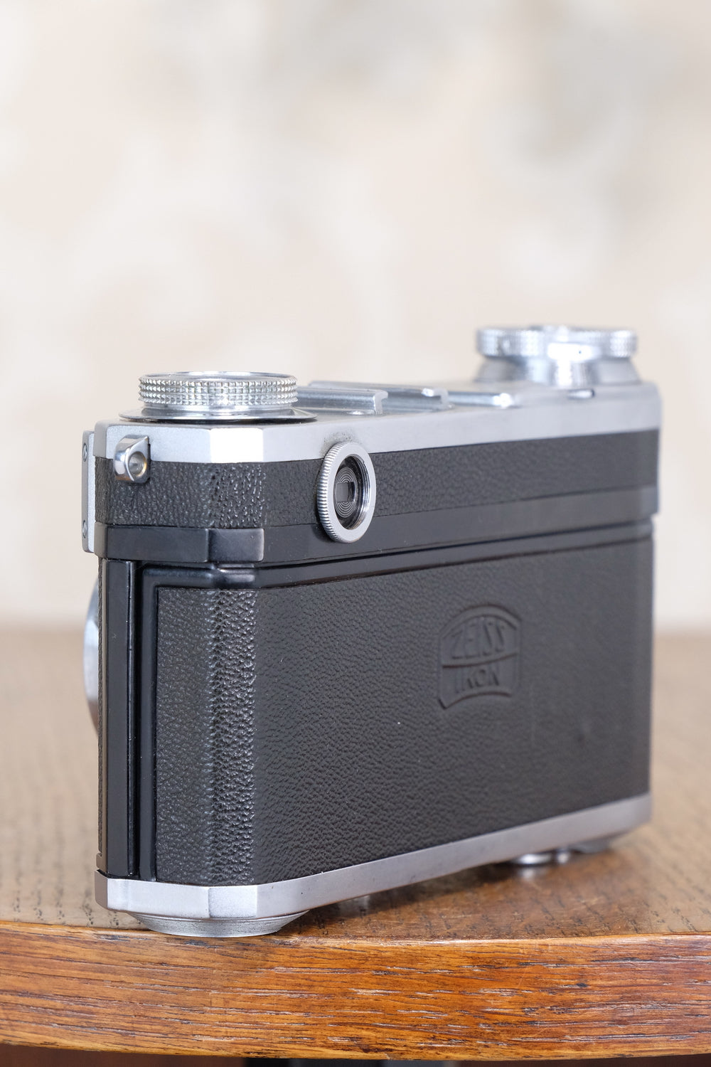 Near Mint! 1938 Zeiss Ikon Contax II Rangefinder Camera & Zeiss Sonnar lens, CLA'd, Freshly Serviced!