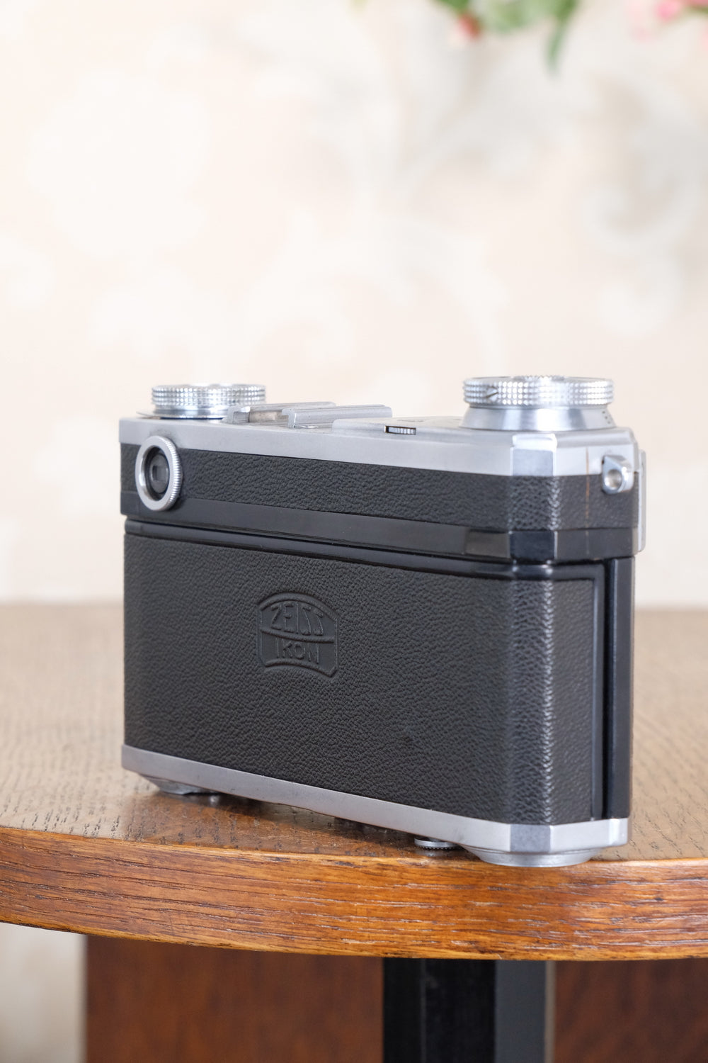 Near Mint! 1938 Zeiss Ikon Contax II Rangefinder Camera & Zeiss Sonnar lens, CLA'd, Freshly Serviced!