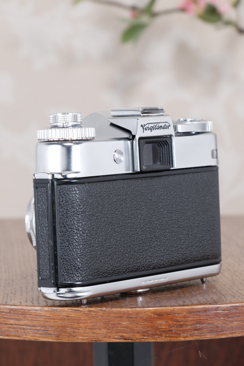1959-1962 Voigtlander Bessamatic 35mm SLR Camera, with 3 lenses. - Voigtlander- Petrakla Classic Cameras