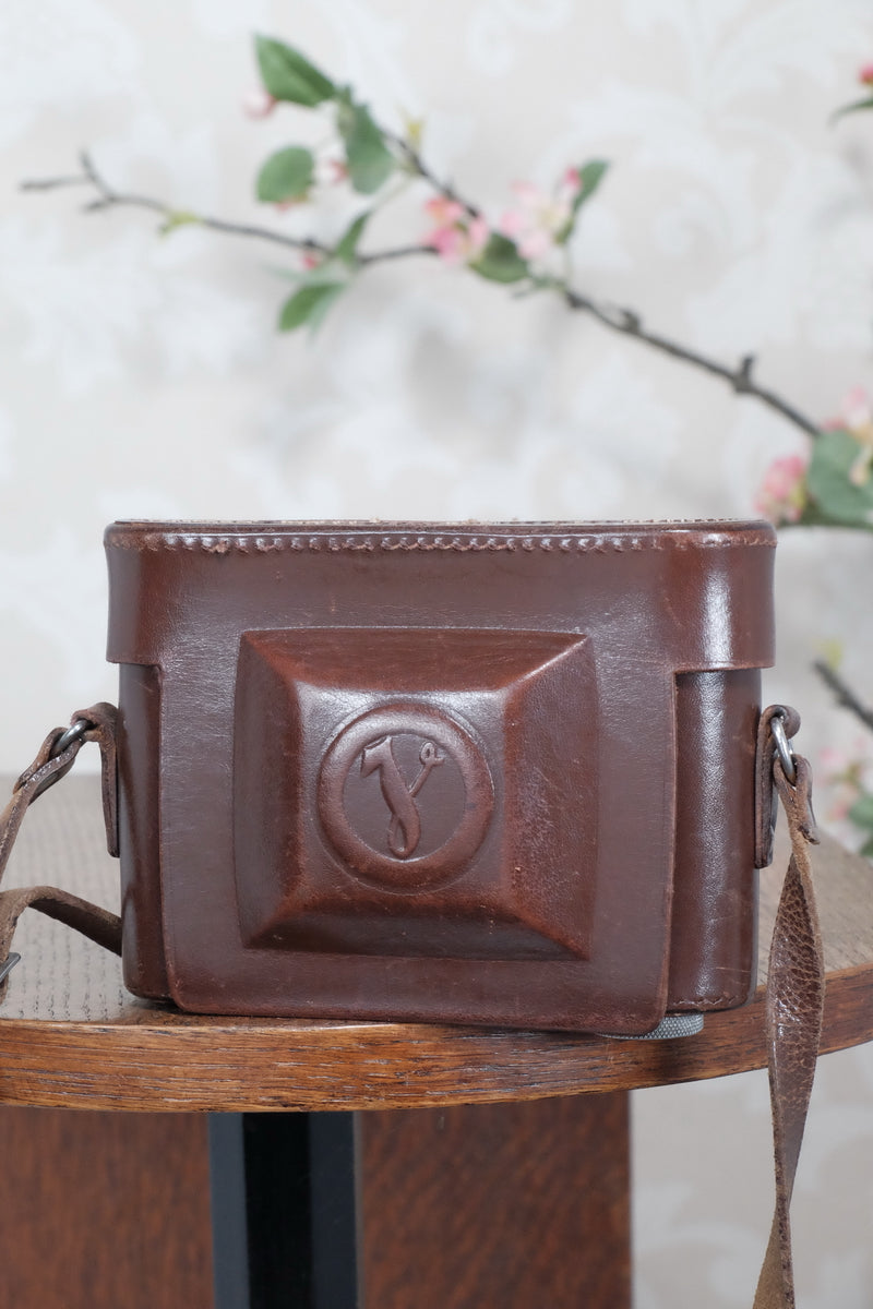 Superb! 1946 Voigtlander “Baby Bessa“ 66, 6x6 camera, Skopar lens, CLA'd, Freshly Serviced! - Voigtlander- Petrakla Classic Cameras