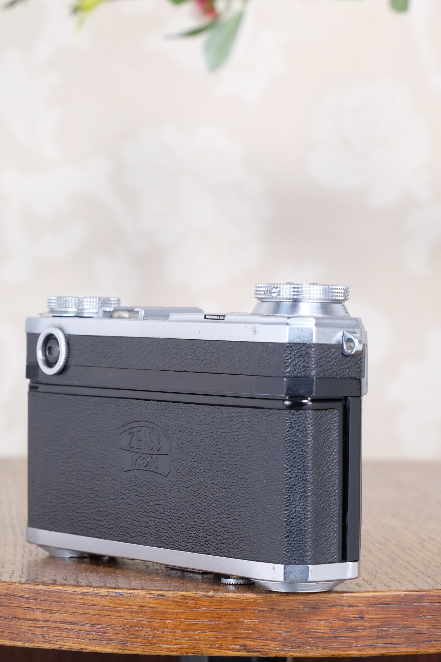 Superb! 1939 Zeiss Ikon Contax II Rangefinder Camera & Zeiss Sonnar lens, CLA'd, Freshly Serviced!