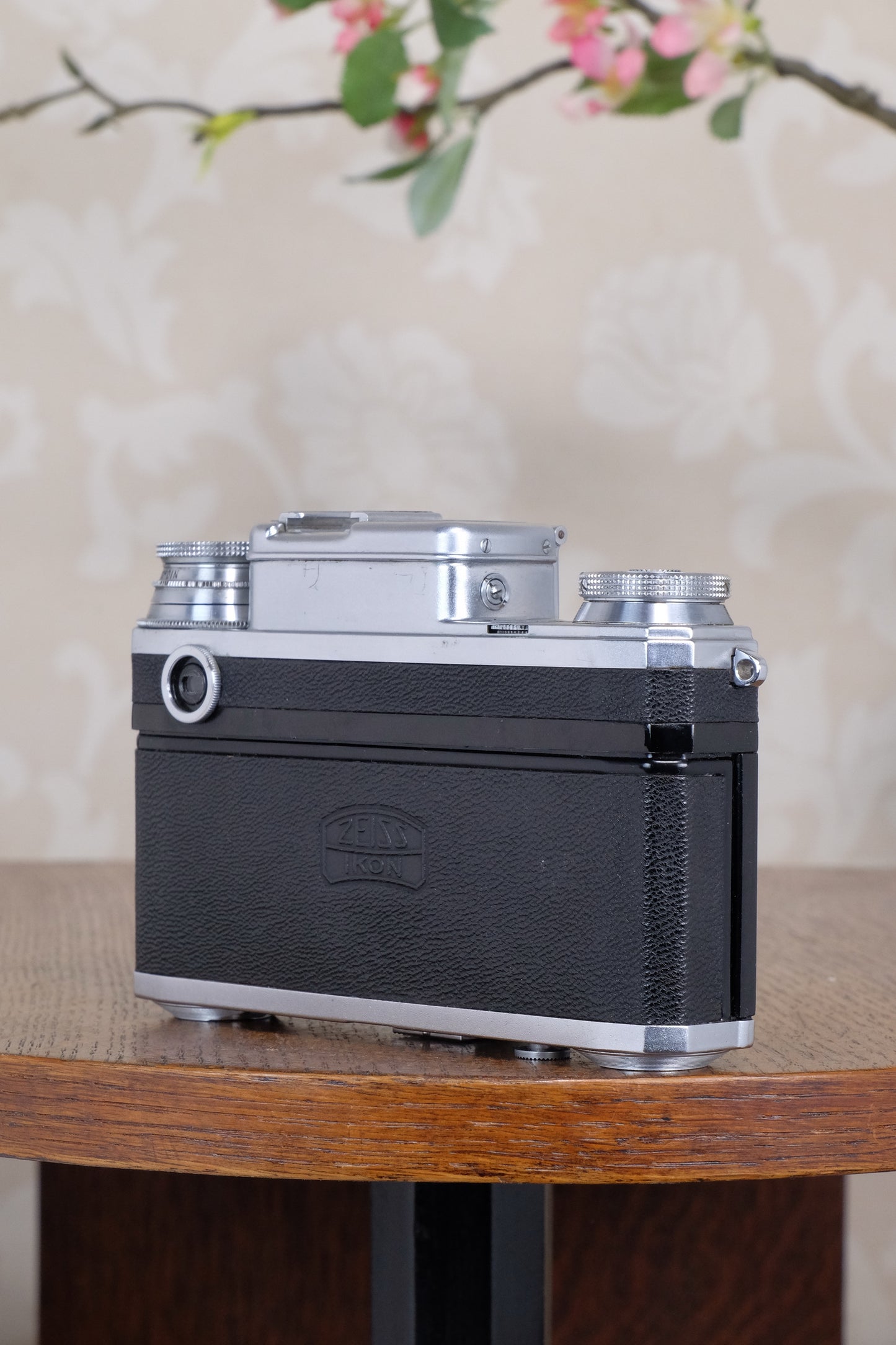 Near Mint! 1939 Zeiss Ikon Contax with Sonnar lens. , CLA'd, Freshly Serviced!