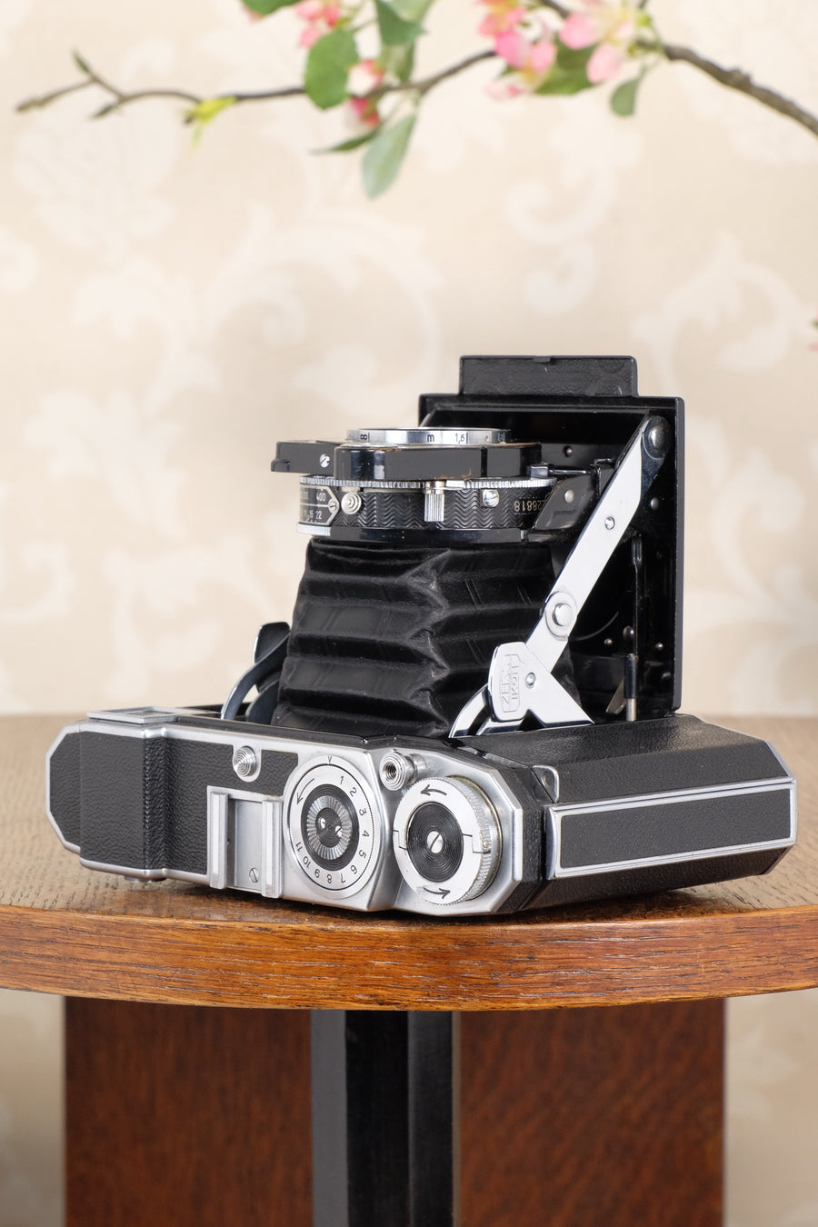 Near Mint 1938 Zeiss Ikon Super Ikonta 6x6, Tessar lens. CLA'd, Freshly Serviced!