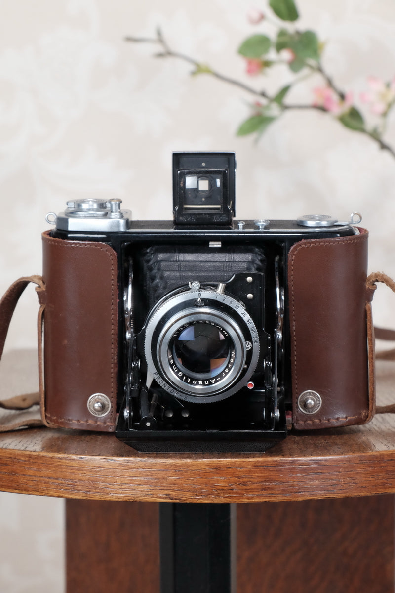 Superb! 1952 Zeiss Ikon Ikonta, Freshly Serviced, CLA'd! - Zeiss-Ikon- Petrakla Classic Cameras