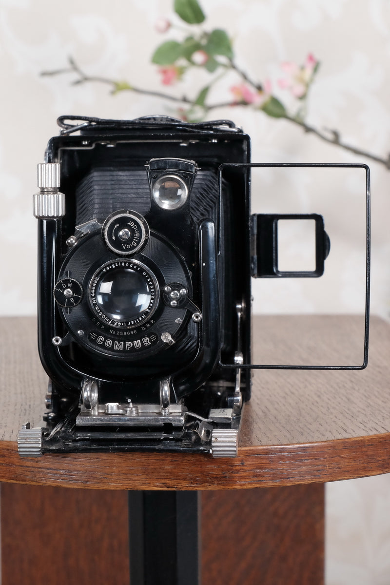 1929 Voigtlander Bergheil Camera with Heliar lens and Roll film back! Freshly serviced CLA’d Freshly serviced, CLA'd! - Voigtlander- Petrakla Classic Cameras